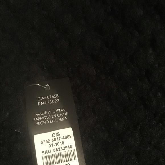 Brand new infinity scarf with tags - Picture 4 of 8